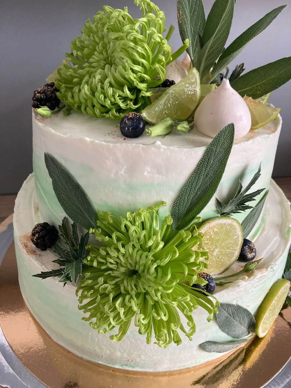 A wedding cake by JuliCake