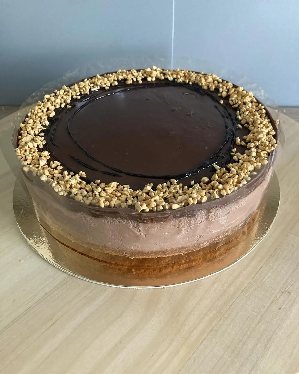 A cake made to order by JuliCake