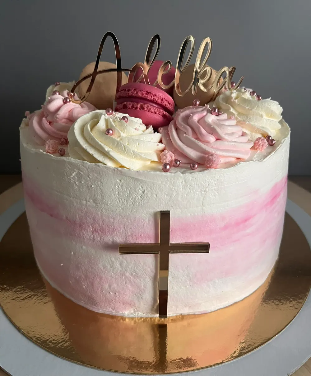A cake made to order by JuliCake
