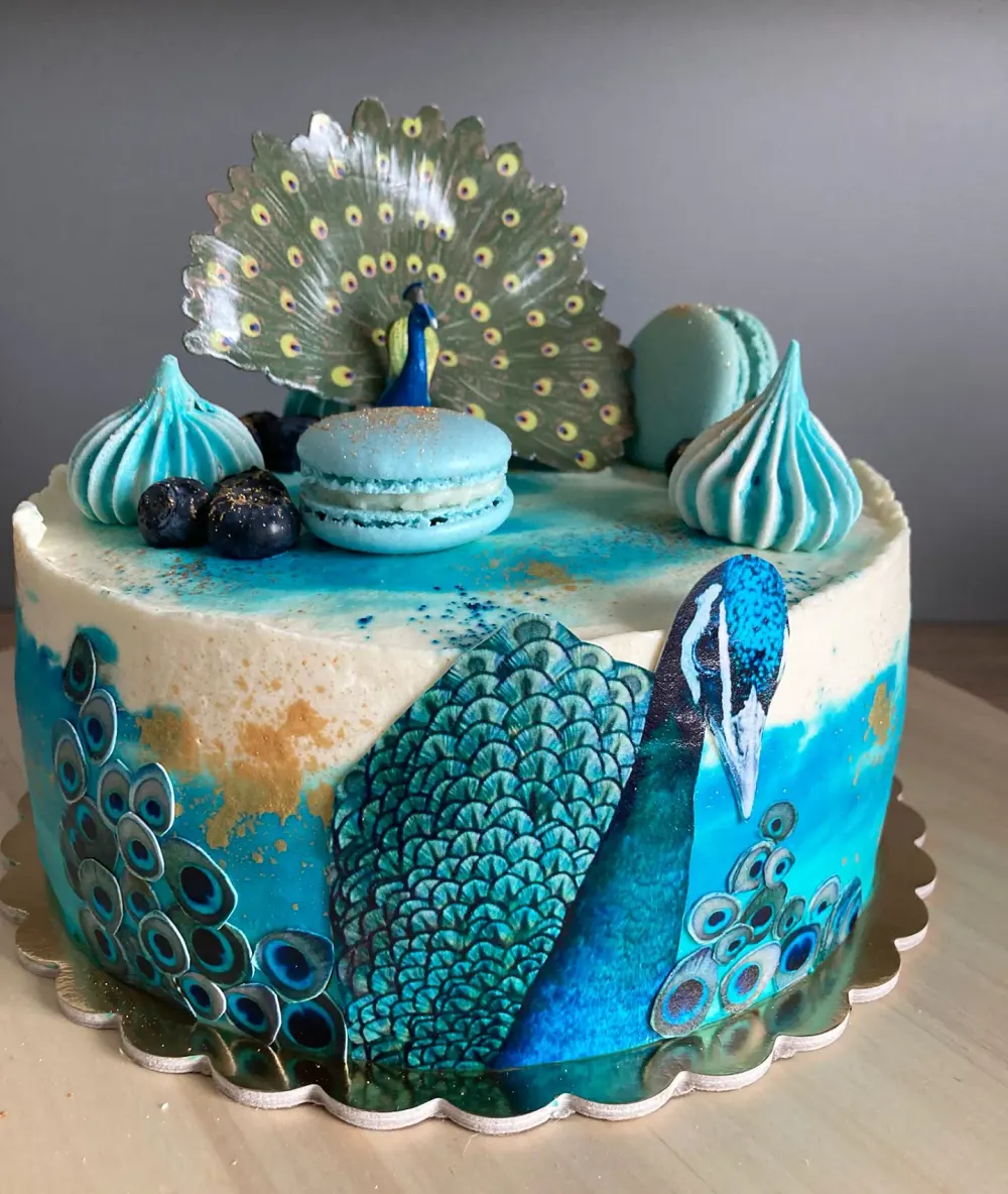 A cake made to order by JuliCake