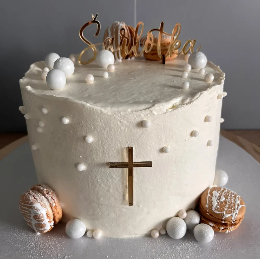 A cake made to order by JuliCake
