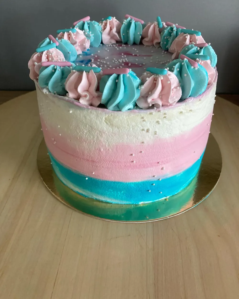 A cake made to order by JuliCake