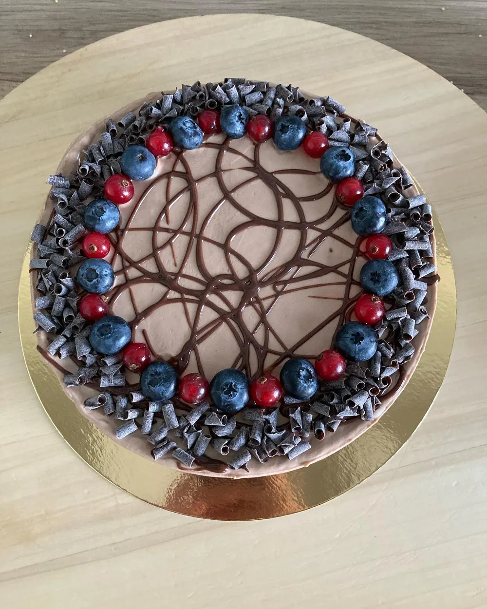 A cake made to order by JuliCake