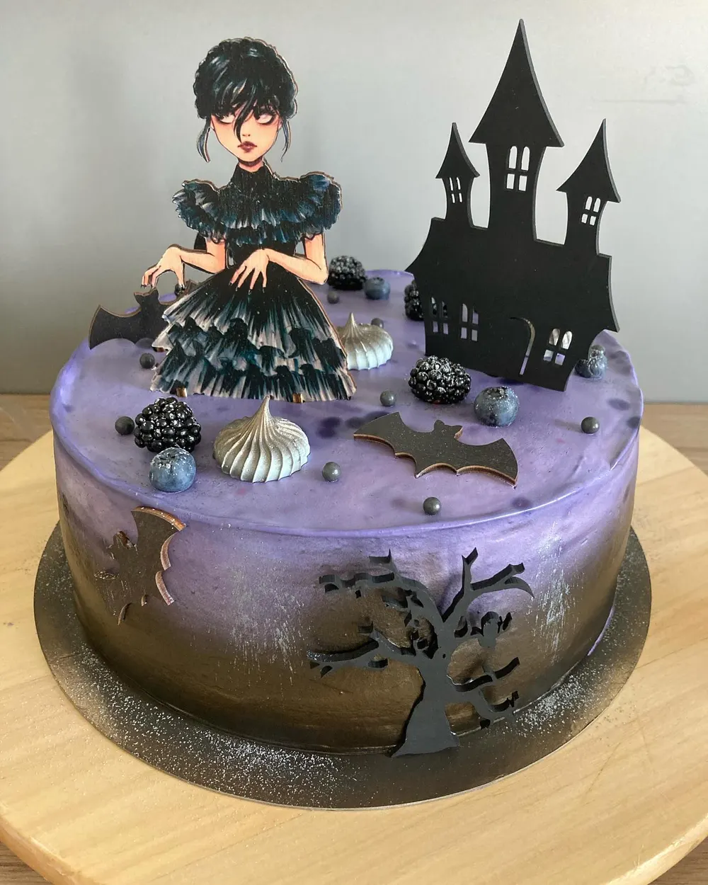 A cake made to order by JuliCake