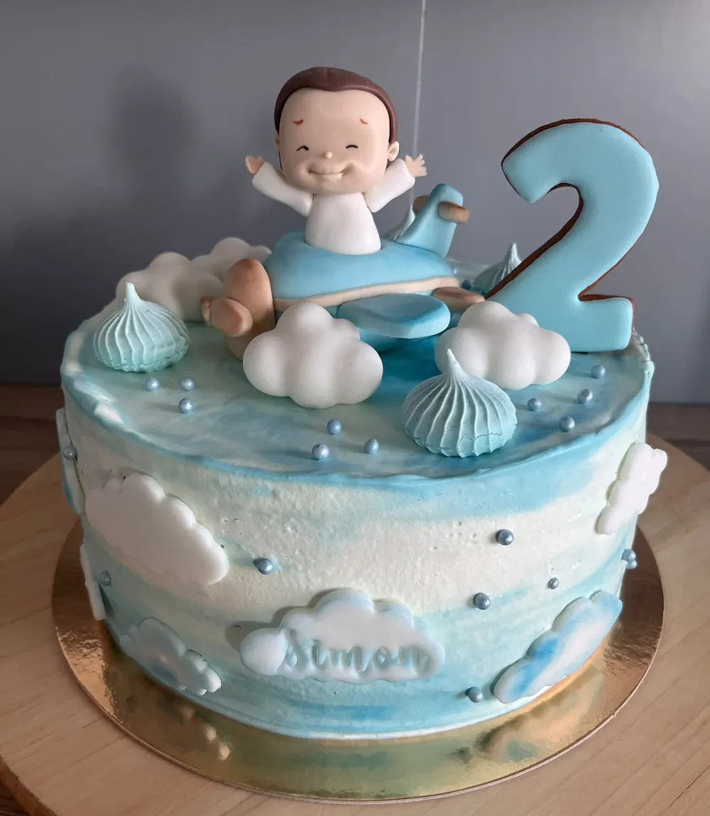 A cake made to order by JuliCake