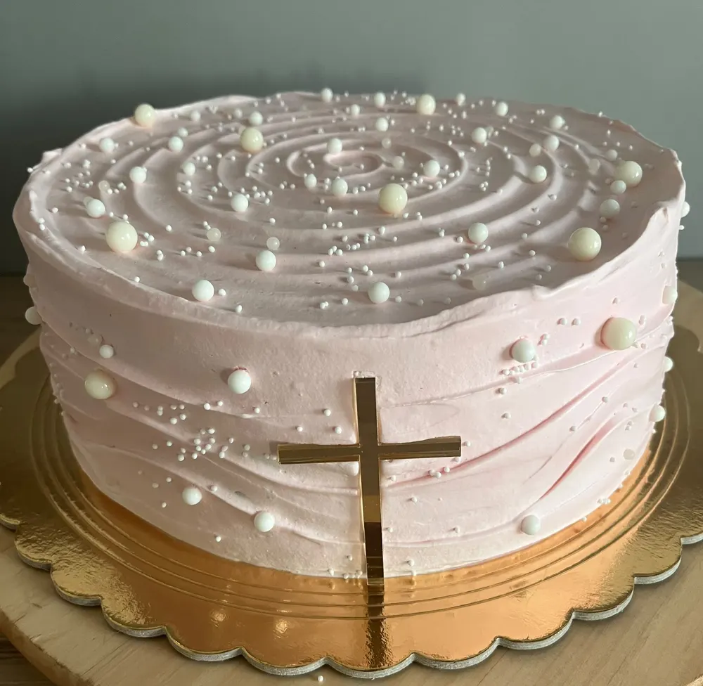 A cake made to order by JuliCake