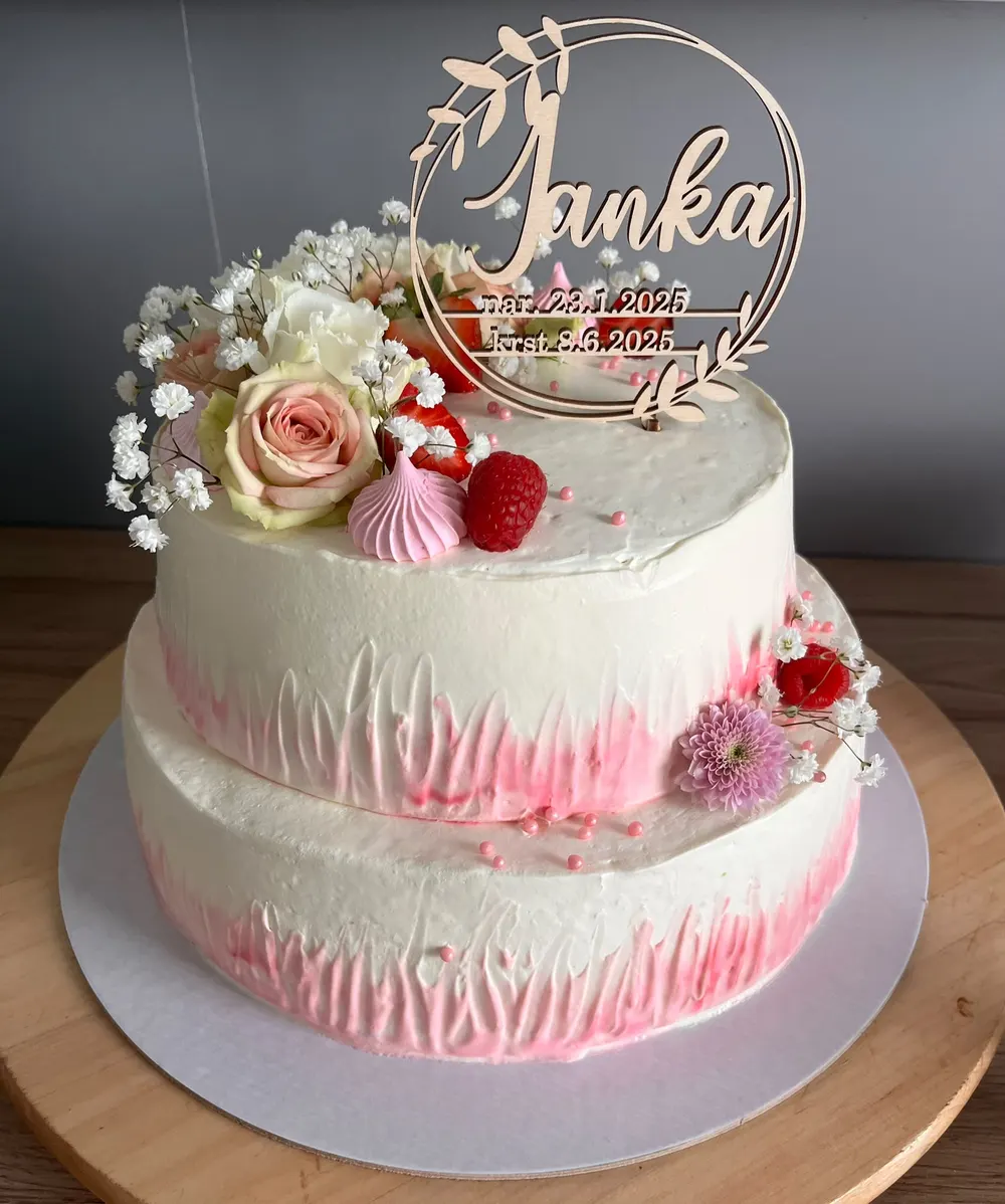A cake made to order by JuliCake