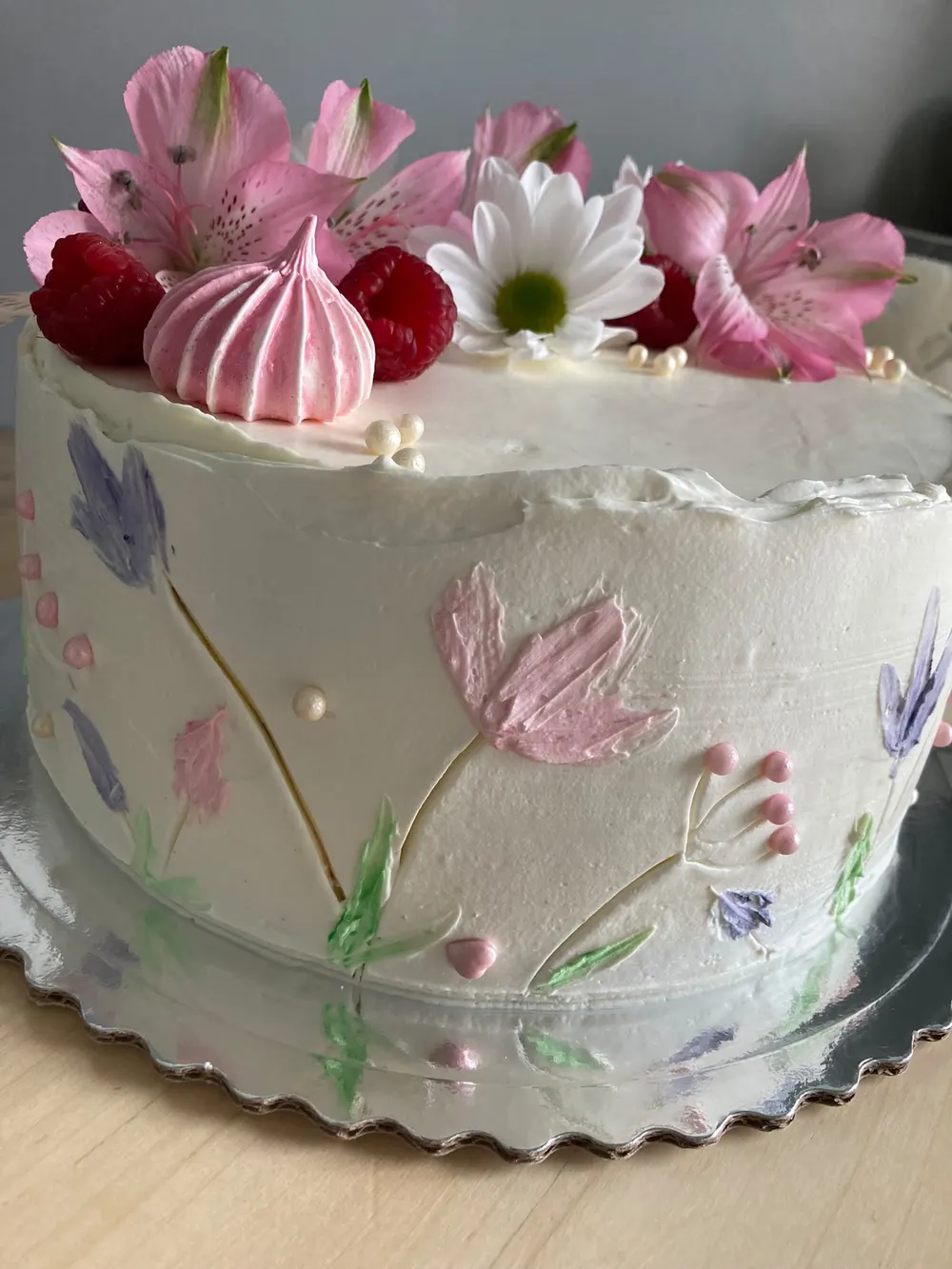A cake made to order by JuliCake