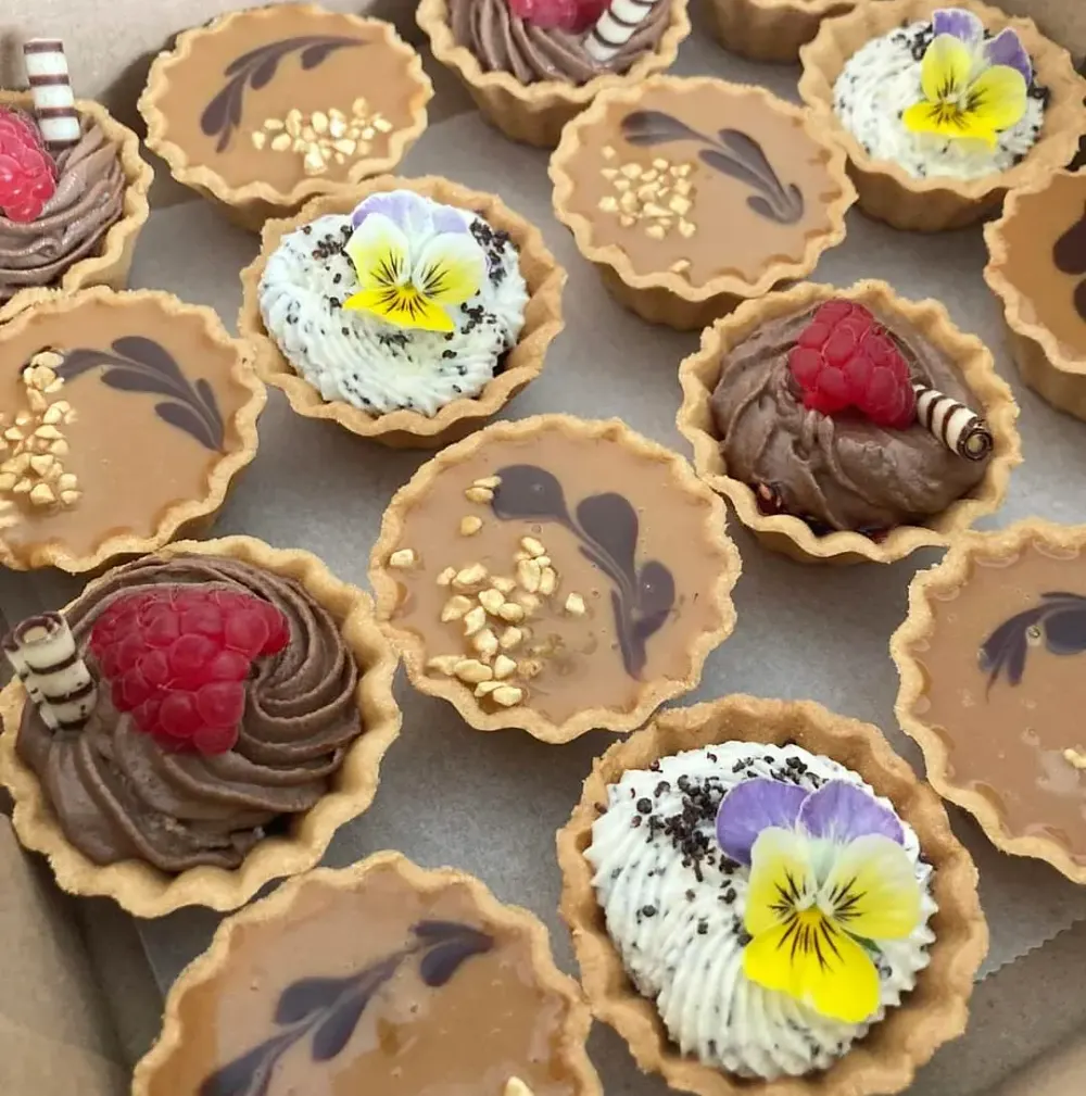 Desserts by JuliCake