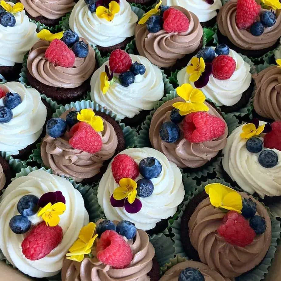 Desserts by JuliCake