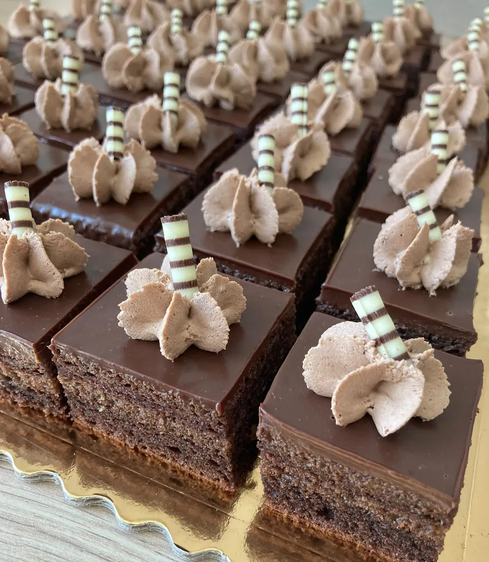 Desserts by JuliCake