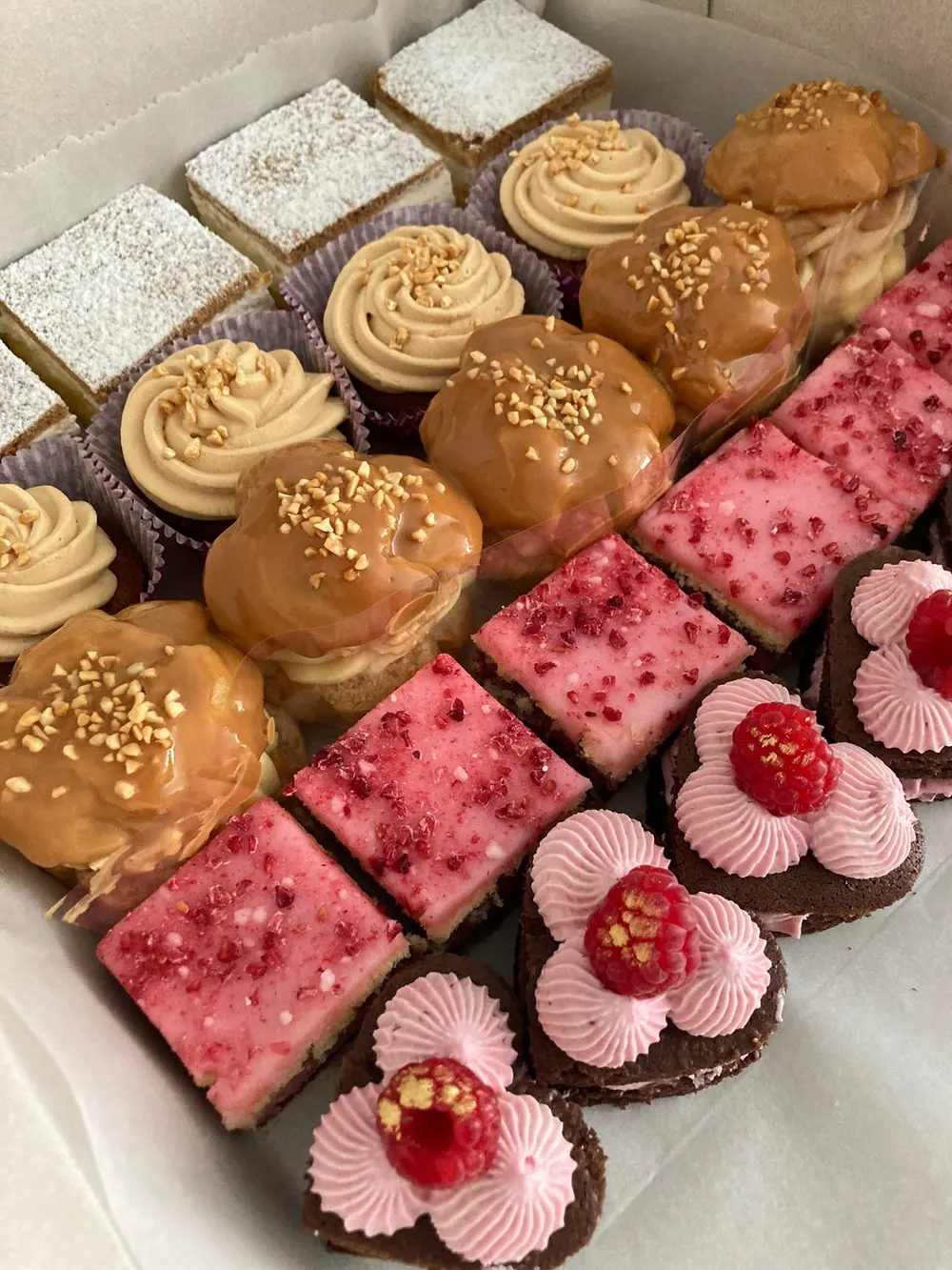 Desserts by JuliCake